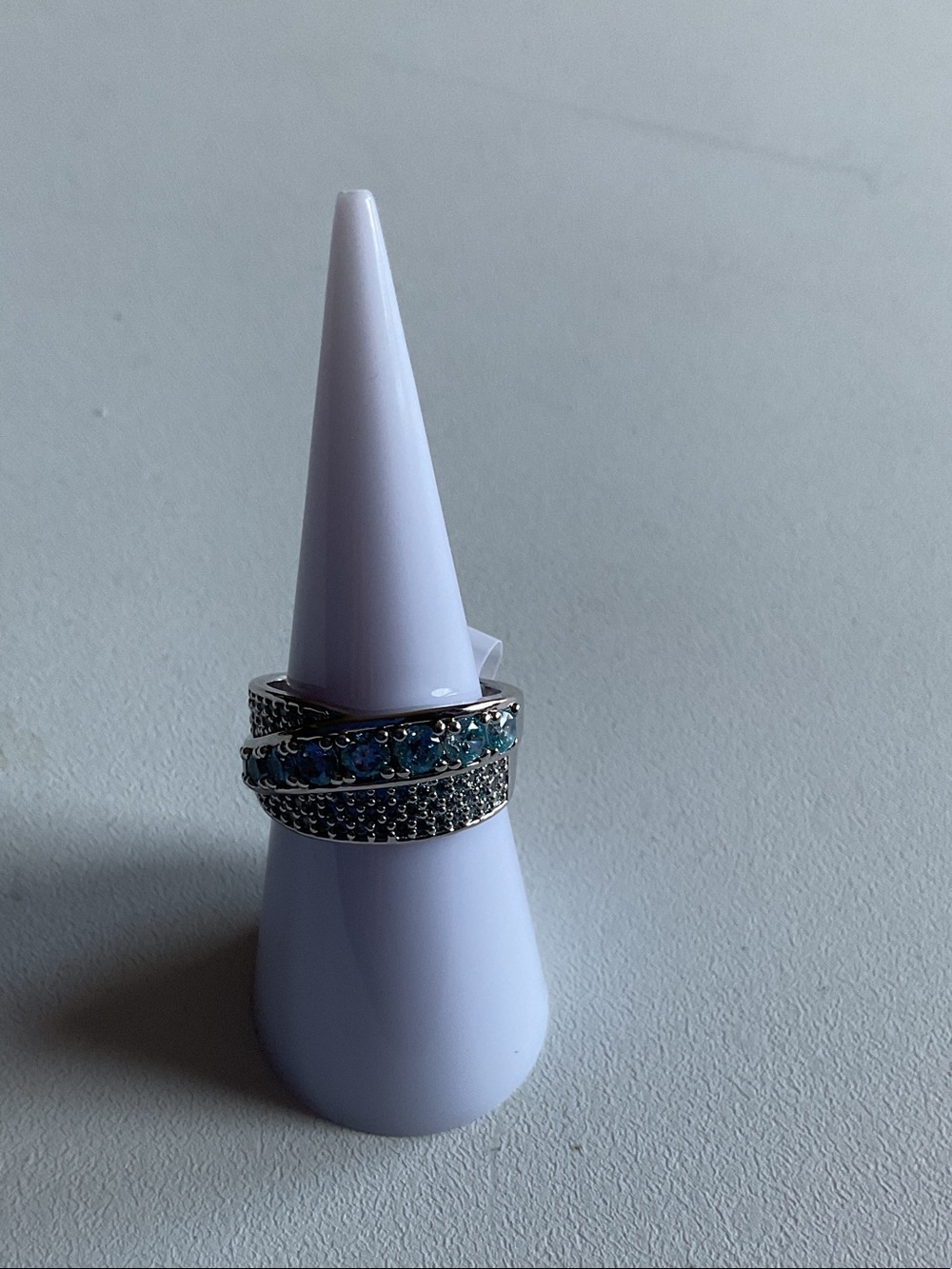 bp Silver Ring with Blue Gemstone Row